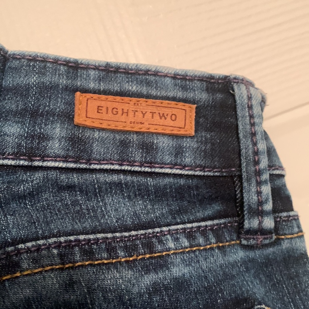 Eighty Two Mid High Jeans - Picture 7 of 13